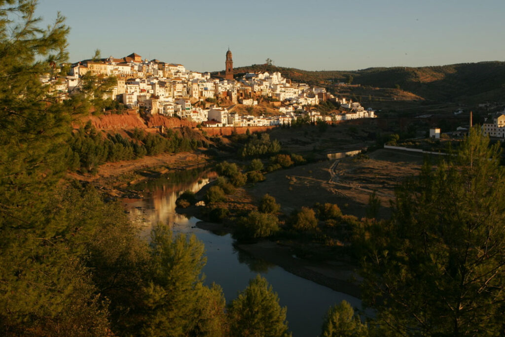 Un Encantador Fin de Semana en Montoro, Córdoba: Apartamentos «Las Dos Brujas»